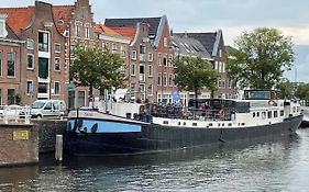 Hotelboot Sarah