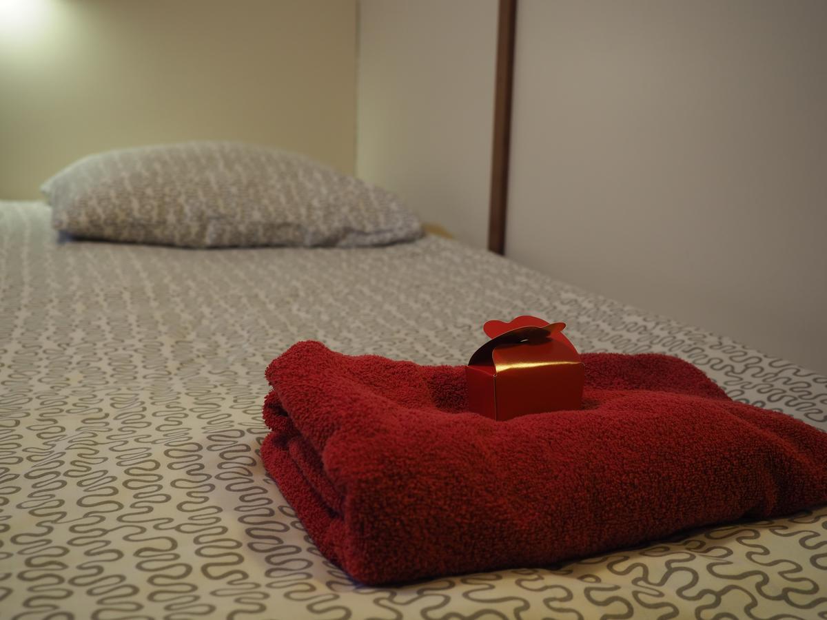 Hotelboot Sarah Amsterdam Extérieur photo