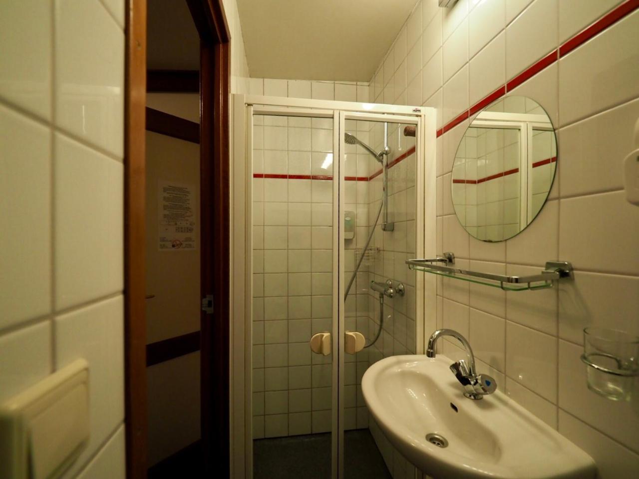 Hotelboot Sarah Amsterdam Extérieur photo